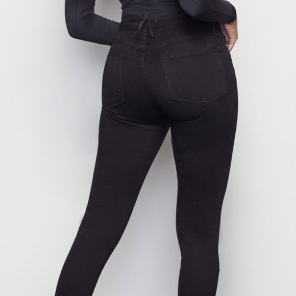 Like new Good American jeans - Picture 1 of 4